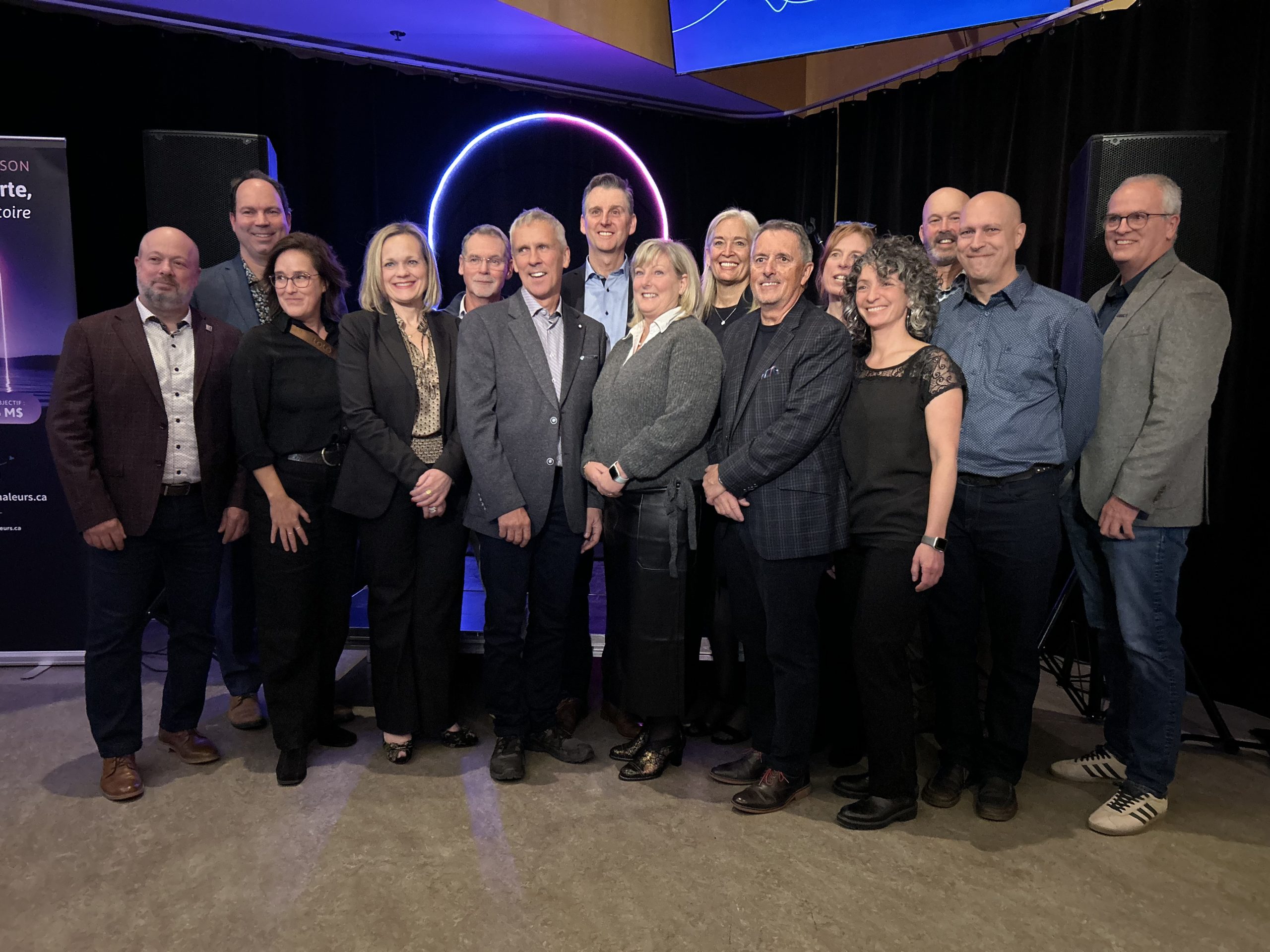 Michel Bond, Ken Henry, Fanny Bernard, Marie-Thérèse Dugas, Glenn Le Grand, François Arsenault, Dany Lepage, Margaret-Ann Cooke, Geneviève Fortier, Sylvain Langis, Renée-Claude Maltais, Geneviève Nadeau, Marco Audet, Simon Prévost et Patrick Cyr Photo: Julie Drapeau