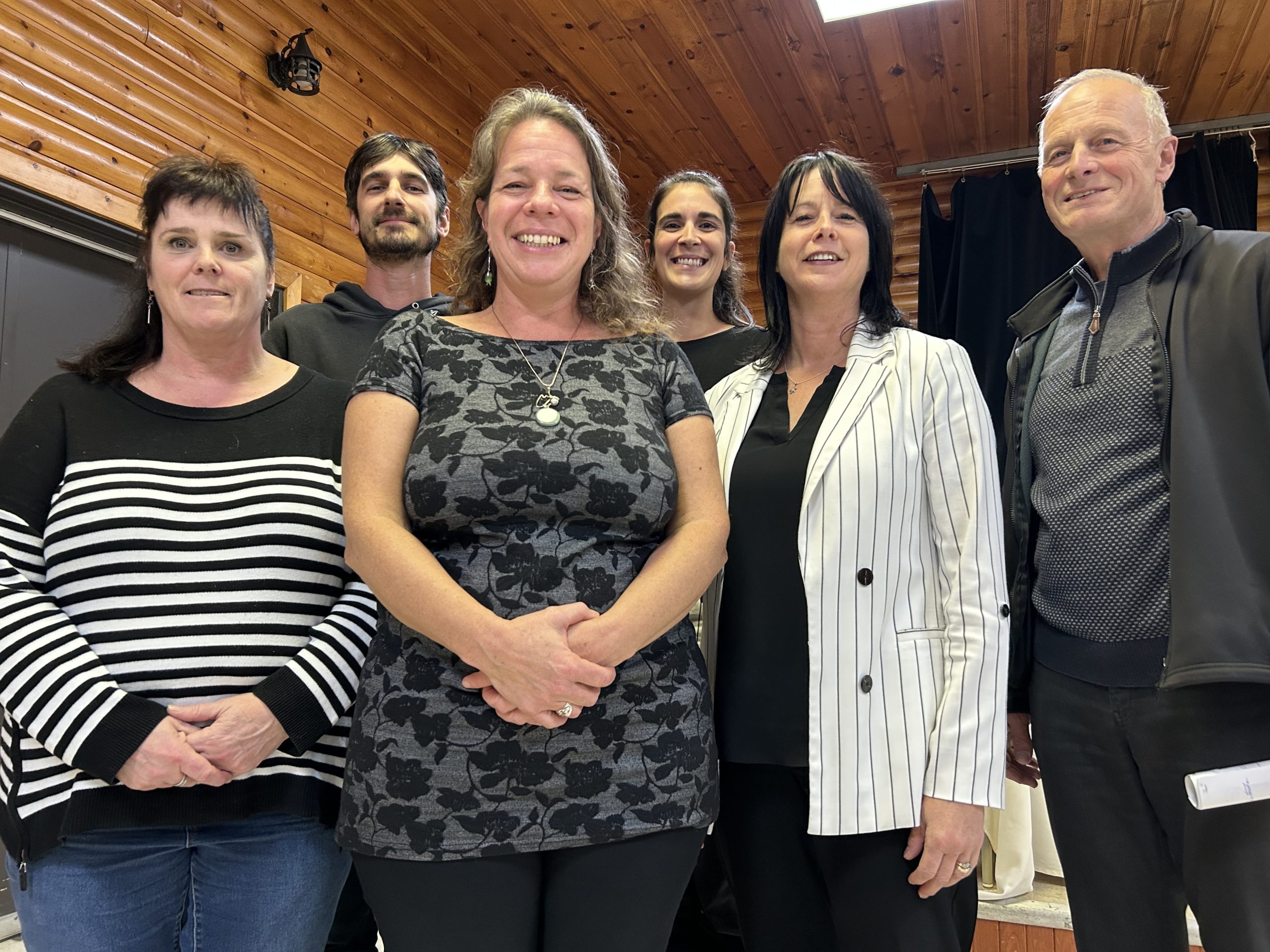 Le conseil municipal de Maria, France Leblanc, Daniel Audet, Patricia Chartier, Cindy Gagné, Guylaine Audet et le maire Jean-Claude Landry. Absent de la photo: David Philippe Photo: archives CIEU-FM